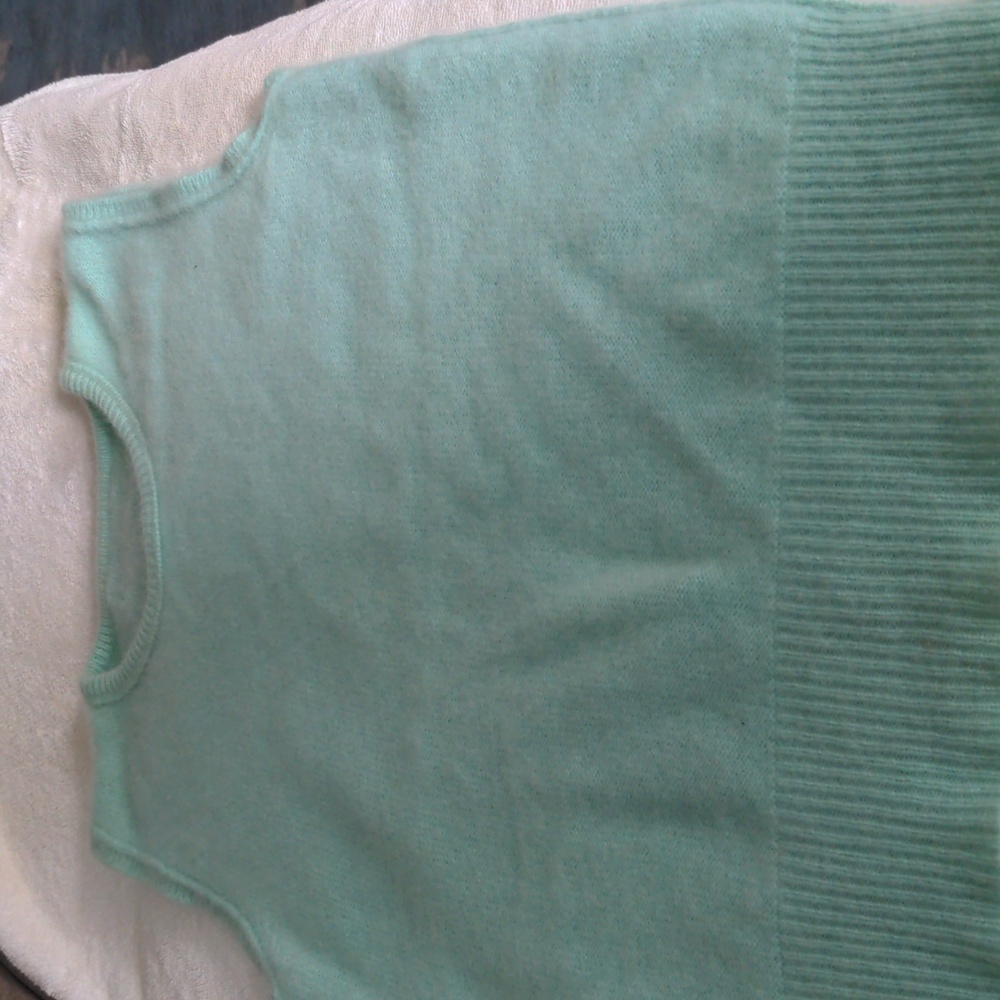 Bloomingdale's Mint Green Crew Neck Sweater
